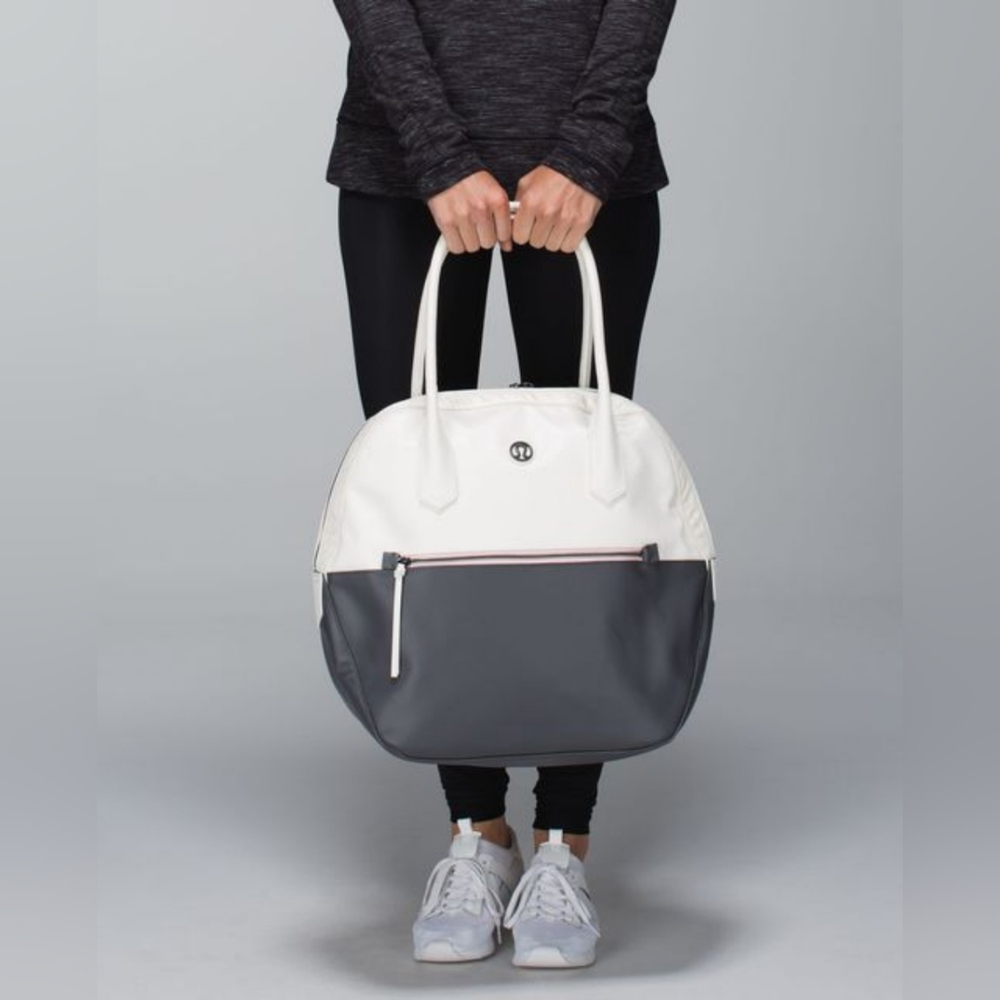 Lululemon Happy Hatha Bag